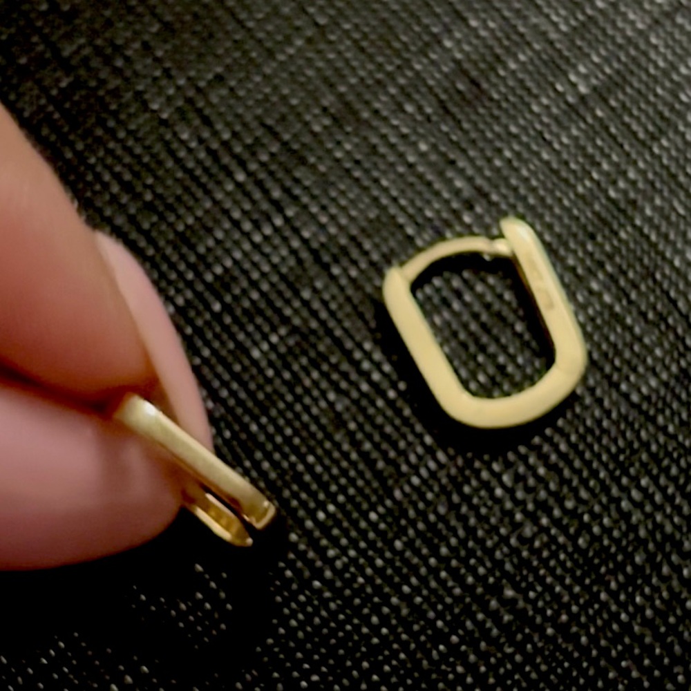 14K Gold huggie hoop earrings